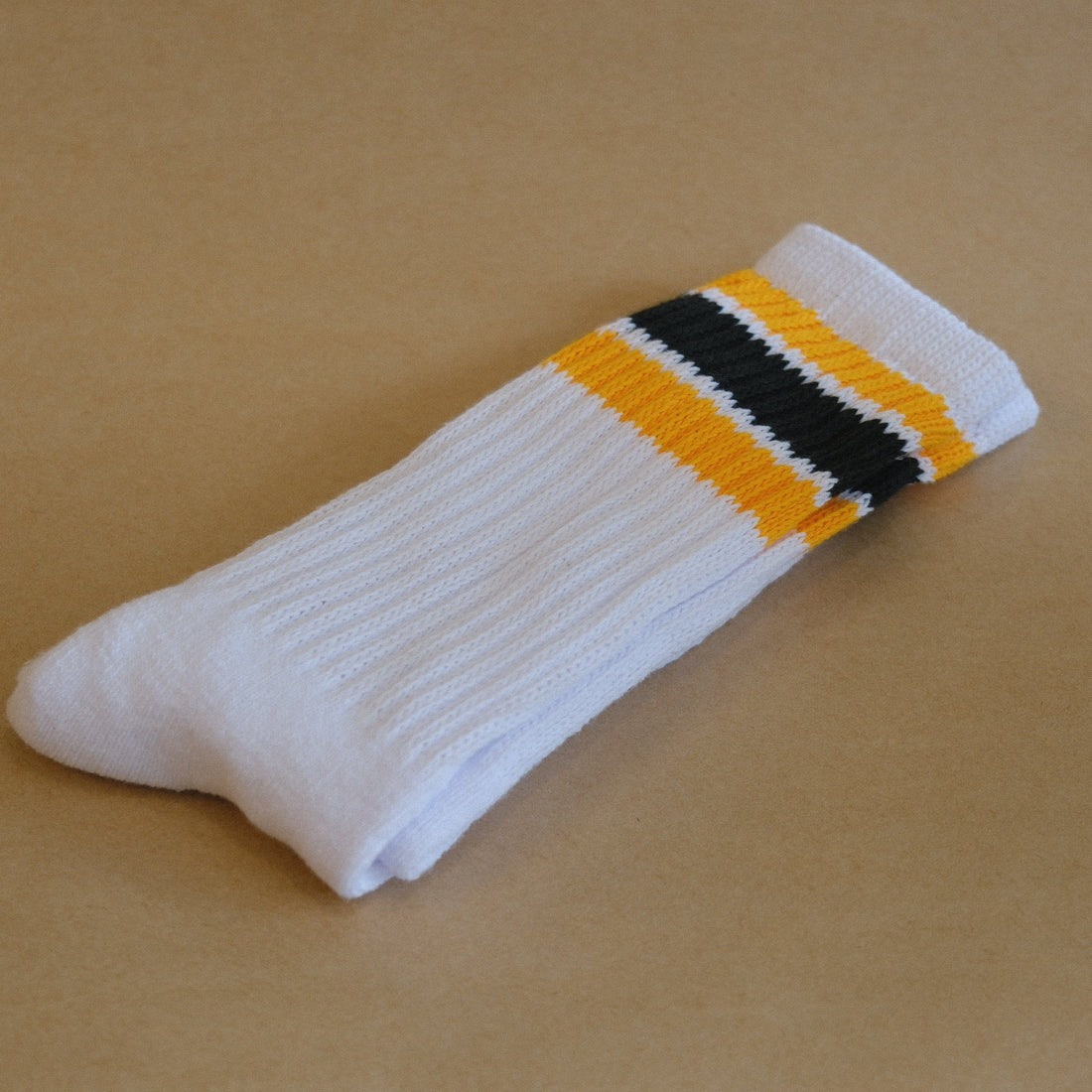 Crew Socks / 3-Line / White Gold